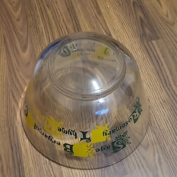 Yellow Herbs Printed In Green Large SERVING Bowl Glass Salad Bowl  Kitchen Bowl - Picture 3 of 8